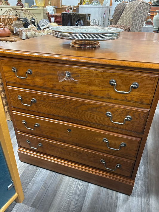 FILE CABINET